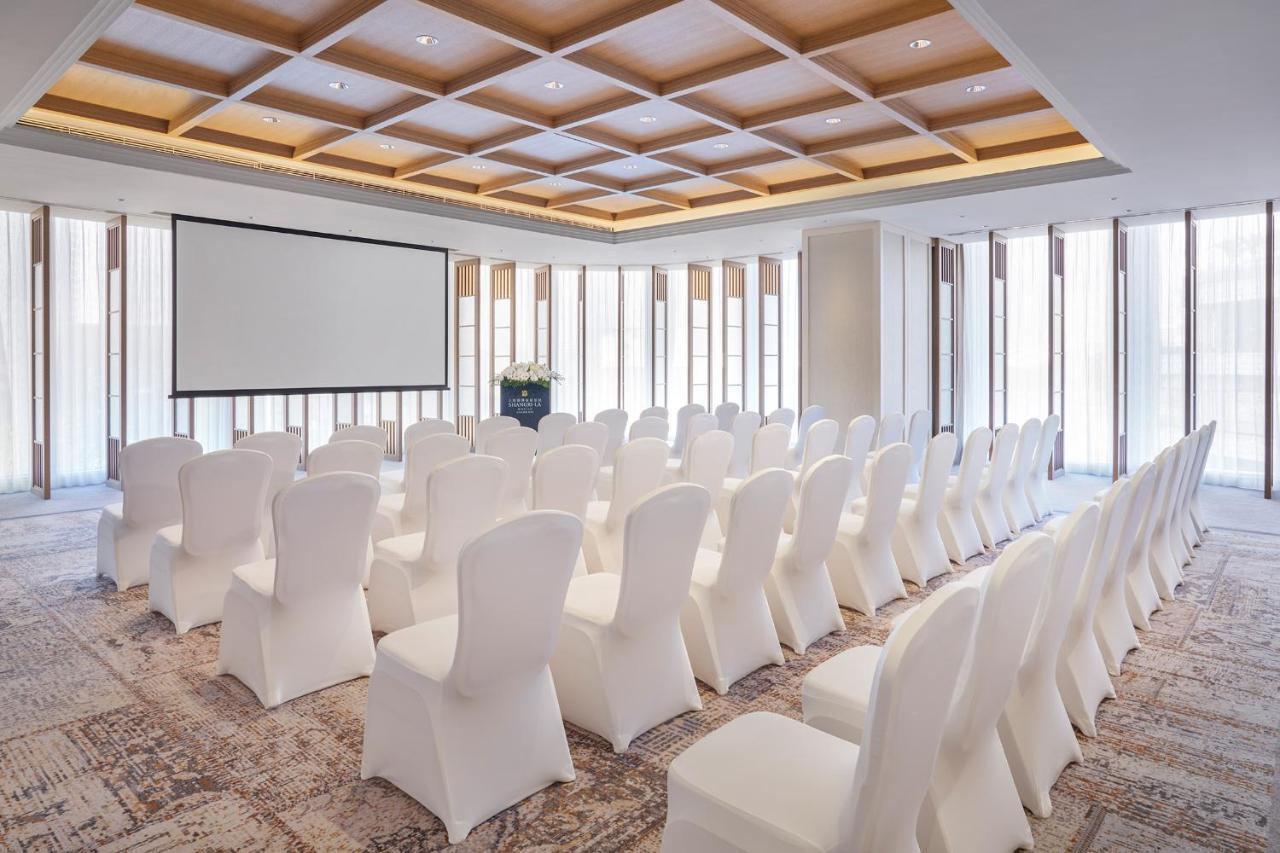 Shangri-la Qiantan, Khách sạn 5*