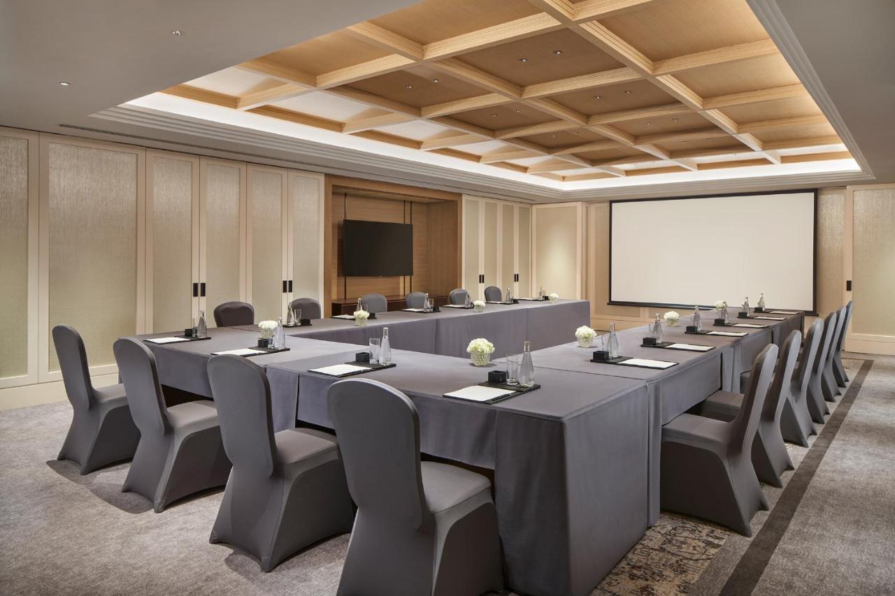 Shangri-la Qiantan, 5*