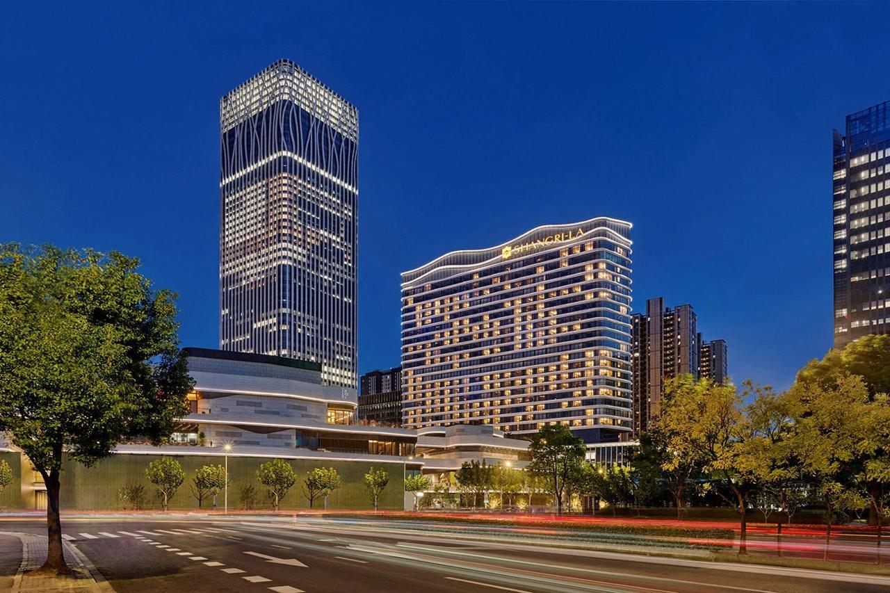Shangri-la Qiantan, Khách sạn 5*