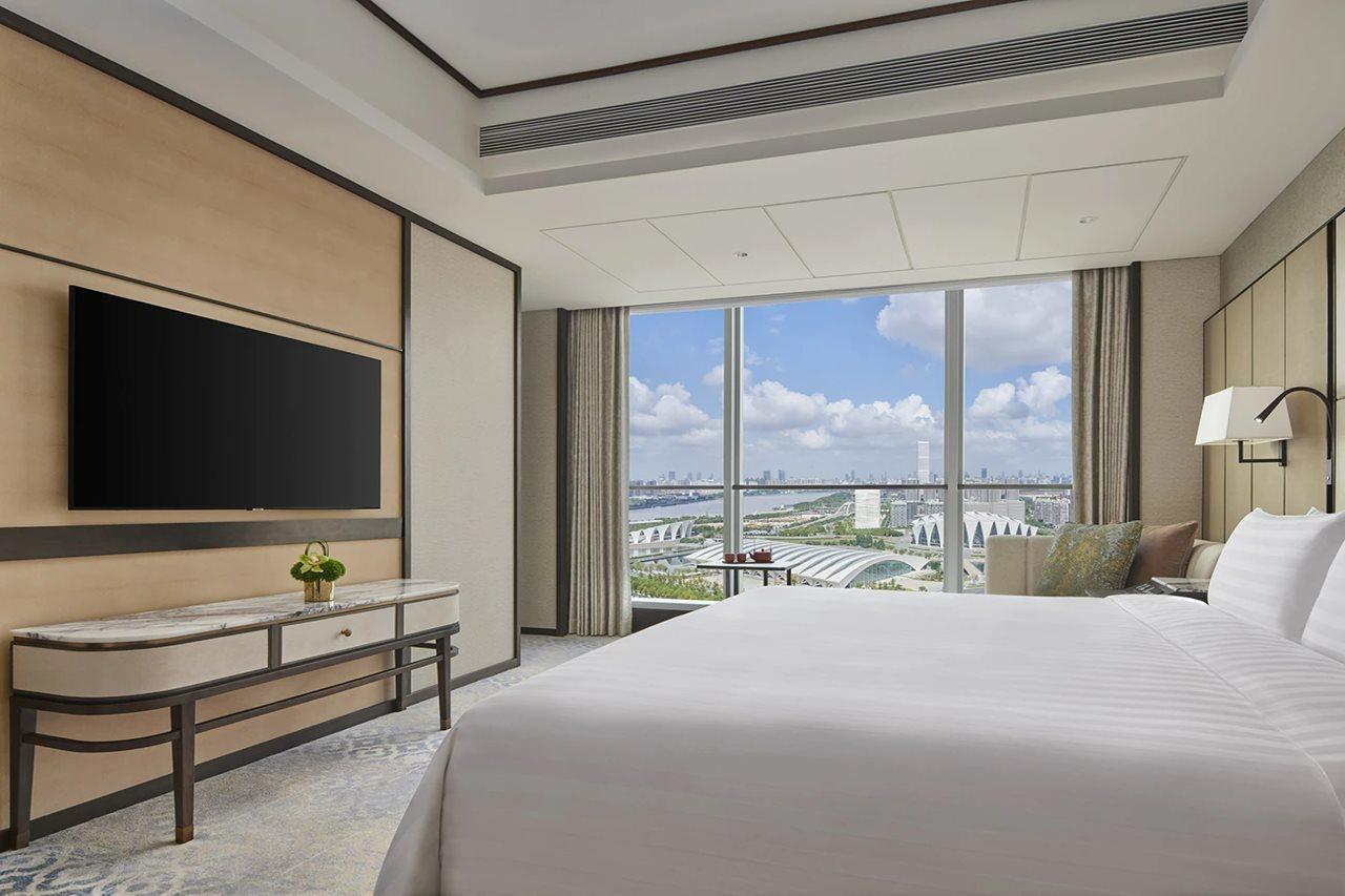 Shangri-la Qiantan, Khách sạn